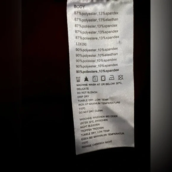 Fleece Lined Dark Red Leggings with Pockets, Size Medium - Picture 7 of 7